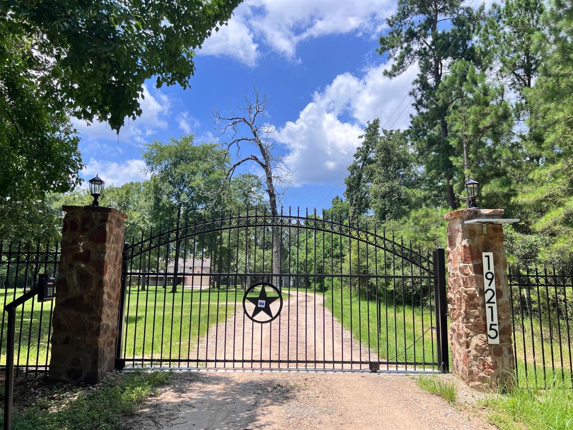 Country Getaway 4 Bedroom Resort In 10 Acre Lot マグノリア エクステリア 写真